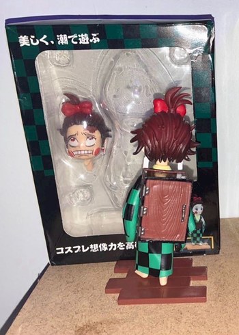 Diğer Demon slayer Tanjiro Figür