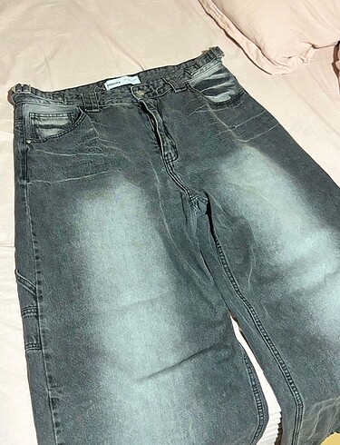 44 Beden BERSHKA BAGGY JEAN
