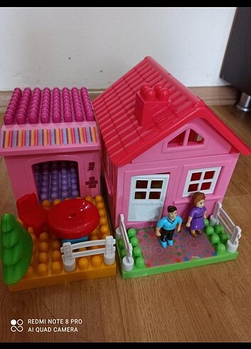 Diğer LEGO ev 