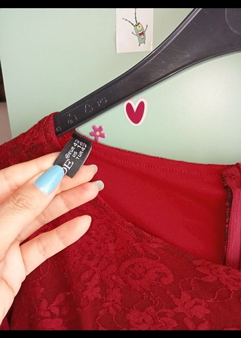 m Beden Kırmızı Dantel Uzun Kollu Midi Elbise