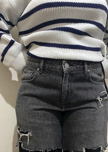 Gri Mini Kot Şort - Görsel 3