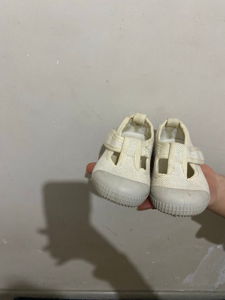 Kız Bebek Beyaz Cırt Cırtlı İlk Adım Ayakkabısı - Görsel 2