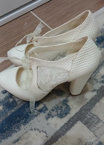 Diğer Dantel Detaylı Beyaz Stiletto Gelin Ayakkabısı