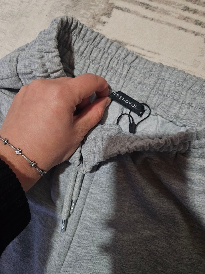 Gri Kesik Detaylı Kadın Eşofman Altı - Görsel 2