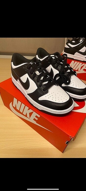 Nike Dunk Low Retro Panda