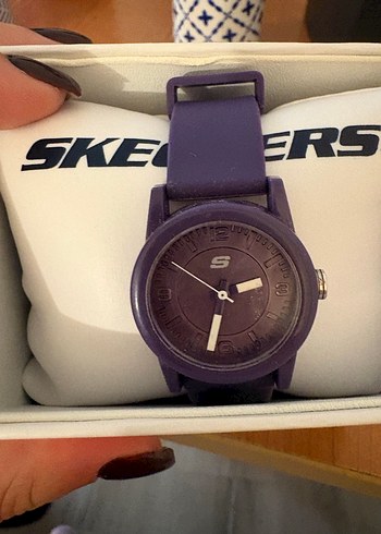  Beden mor Renk Mor Kayışlı Skechers Kadın Saat