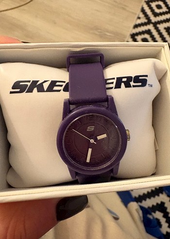 Mor Kayışlı Skechers Kadın Saat