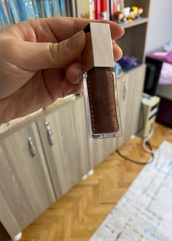 Fenty Beauty Parlak kahverengi Dudak Parlatıcısı - Görsel 3