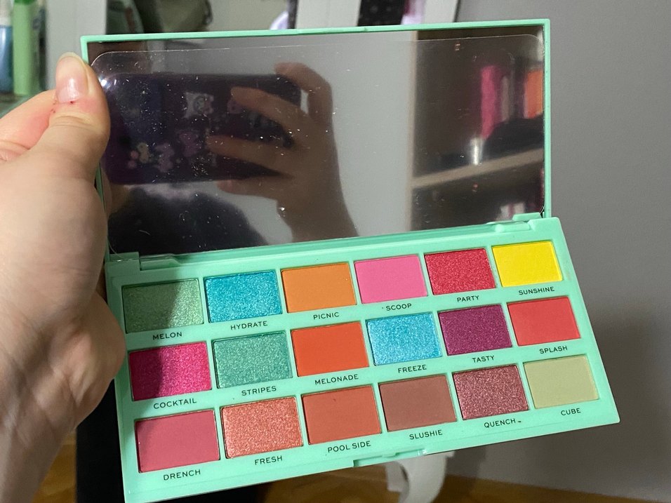 I heart revolution tasty watermelon far paleti - Görsel 4