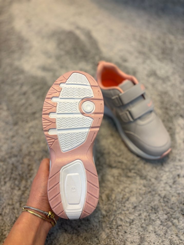 Nike Gri Kız Çocuk Spor Ayakkabı Cırt Cırtlı - Görsel 4