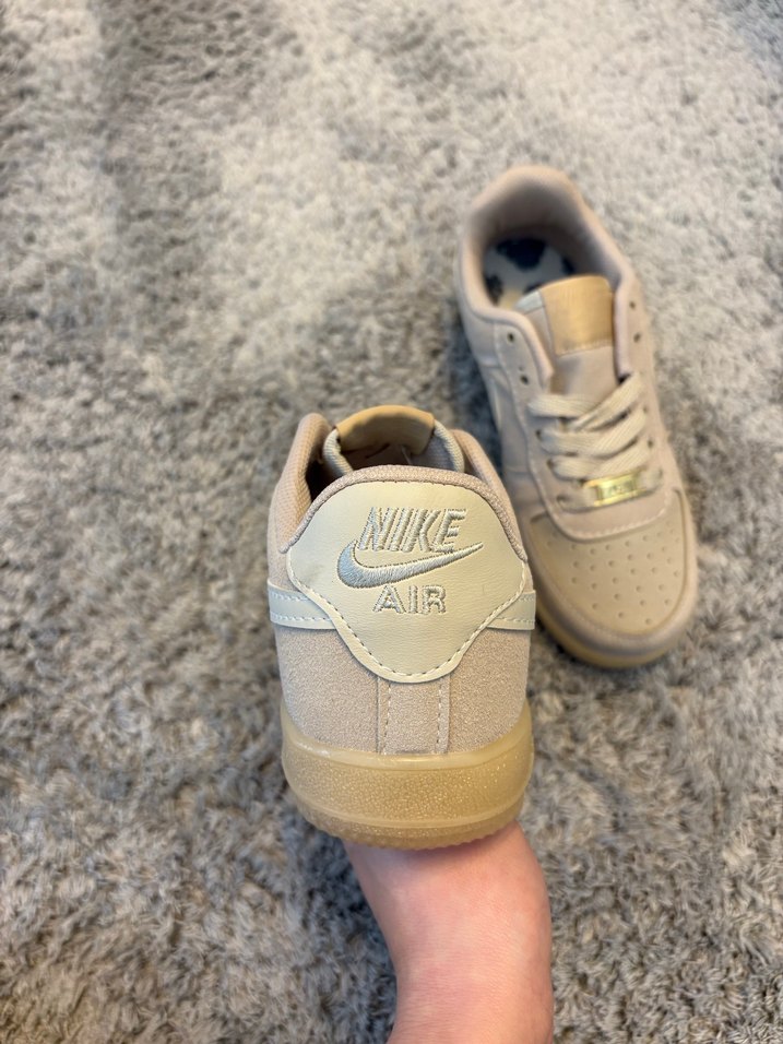 Nike Bej Süet Bağcıklı çocuk Spor Ayakkabı - Görsel 2