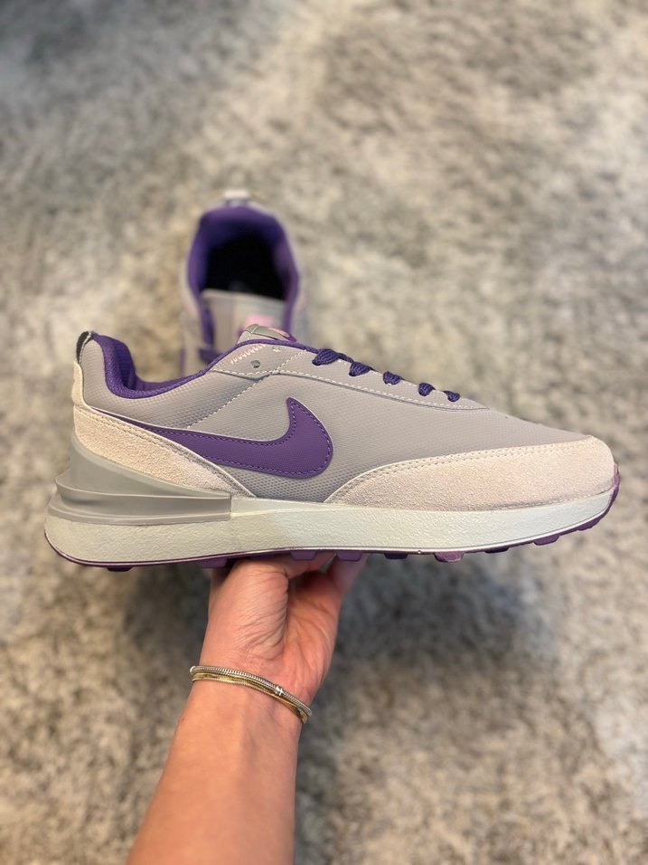 Mor Nike Spor Ayakkabı Kadınlar İçin - Görsel 5