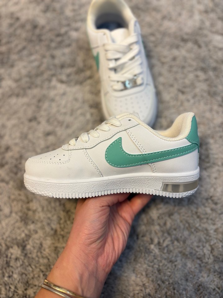 Nike Air Force Çocuk Ayakkabı - Görsel 3