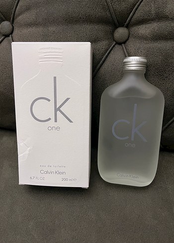 Calvin Klein CK One Erkek Parfümü 200ml