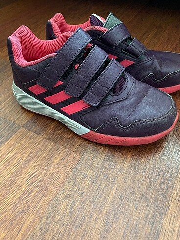 Adidas spor ayakkabı