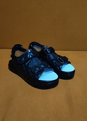 Nine West Kadın Sandalet 