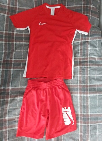 Nike Forma Kumaş Takım