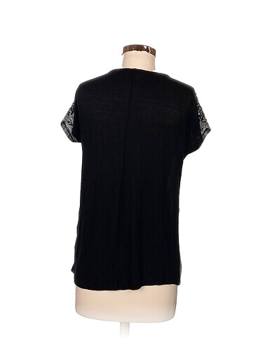 m Beden LC Waikiki Bluz %70 İndirimli.