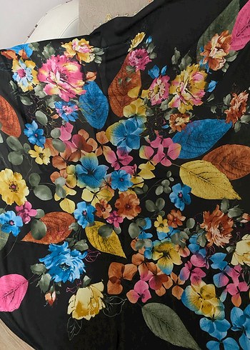 Zincir Detaylı Çok Renkli Bohem Kadın Fuları - Görsel 6