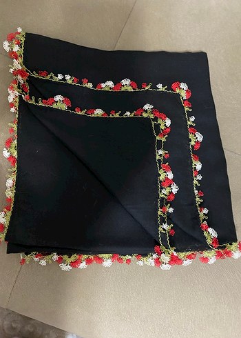 Dantel Detaylı Siyah Kadın Başörtüsü - Görsel 3