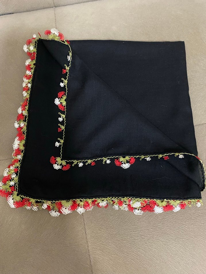 Dantel Detaylı Siyah Kadın Başörtüsü - Görsel 2