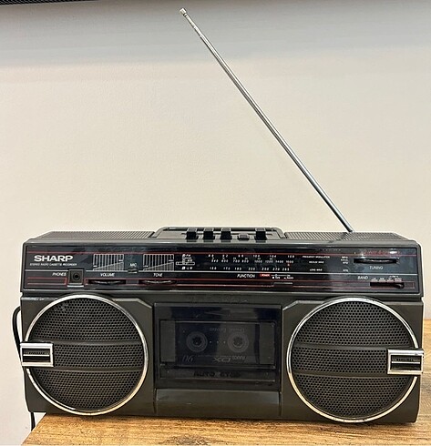 Vintage Sharp GF-3939 Kasetçalar Radyo