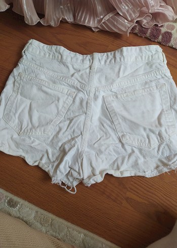 Beyaz Düğmeli Keten Mini Şort - Görsel 4