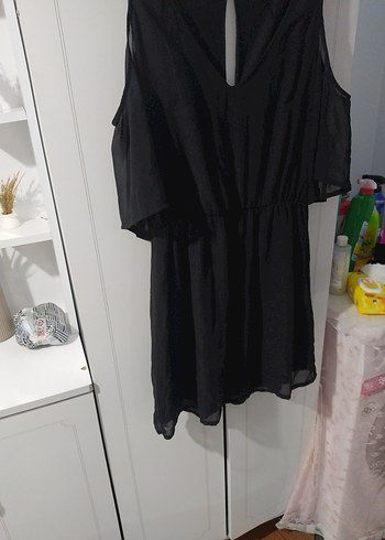 Siyah V Yaka Midi Kolsuz Elbise - Görsel 4