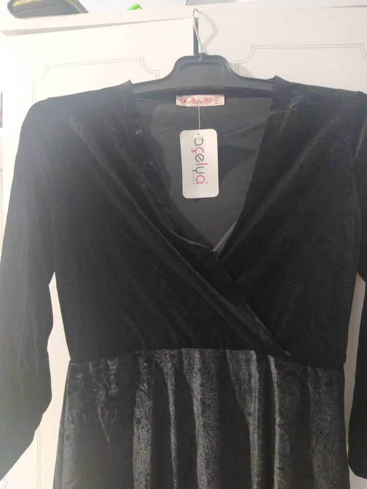 Siyah V Yaka Uzun Kollu Midi Elbise - Görsel 2