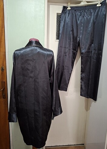 46-48 beden erkek sabahlık ve pijaması ile birlikte kemerini bul - Görsel 2
