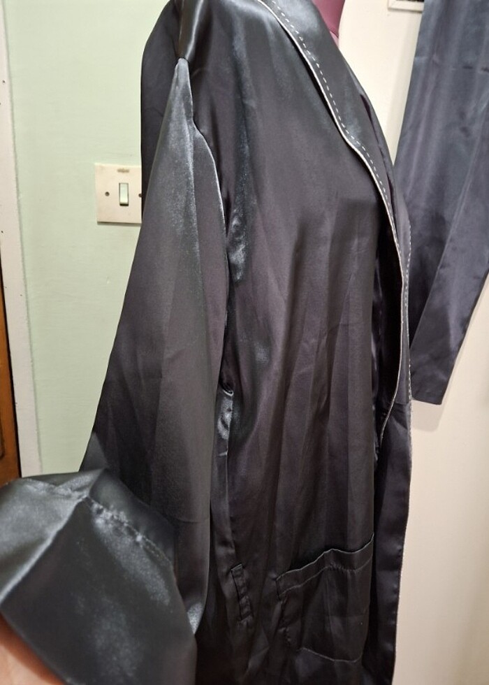 46-48 beden erkek sabahlık ve pijaması ile birlikte kemerini bul - Görsel 4