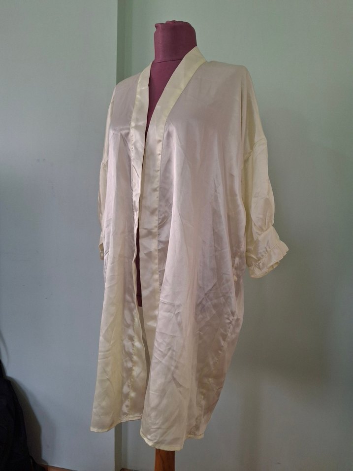 SARI RENK SATEN SABAHLIK KEMERİ YOK - Görsel 2