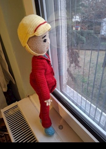 Renkli Kırmızı Örgü Bebek - Görsel 4