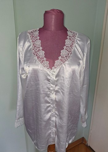 Beyaz Vintage Parlak Dantel Detaylı Uzun Kollu Gecelik - Görsel 7