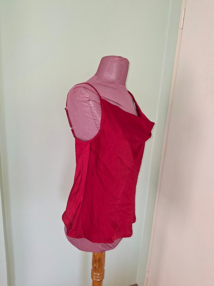 Bordo Saten Drapeli İnce Askılı Bluz - Görsel 5