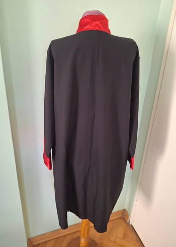 Uzun Siyah-Kırmızı Saten CÜBBE M BEDENDİR - Görsel 8