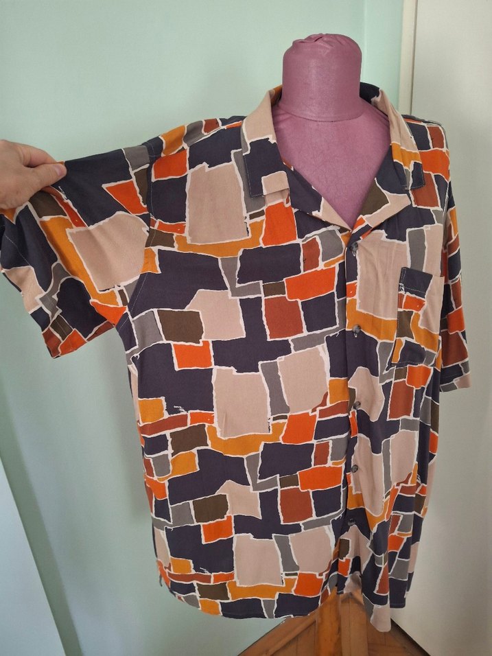 Retro Desenli Düğmeli Midi Tunik - Görsel 2