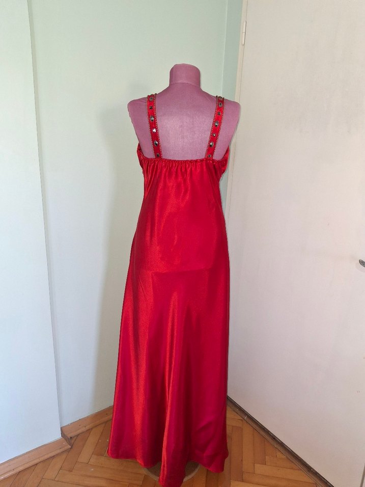 Uzun Parlak Kırmızı Straplez Abiye Elbise - Görsel 3