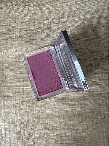 Dior Dior Rosy Glow allık 006 Berry