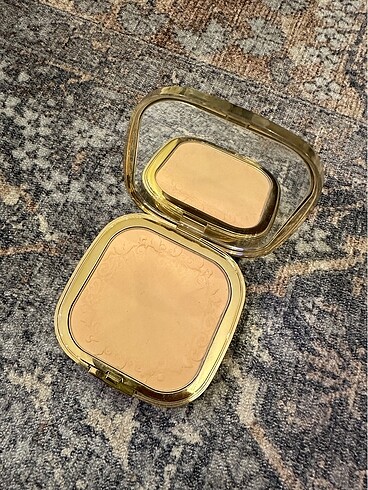 Dolce & Gabbana Dolce & Gabbana Solar Glow Ultra-Light Bronzing Powder Pudra 00