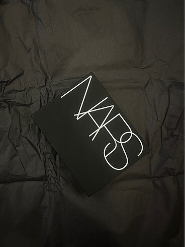 Nars NARS TRANSLUCENT CRYSTAL LIGHT REFLECTING SETTING POWDER 10g