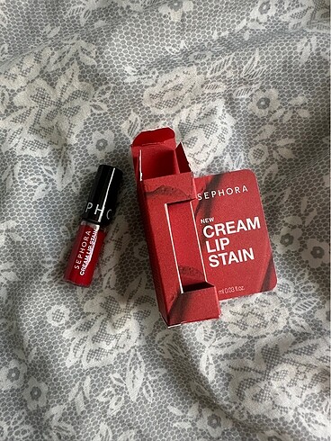 SEPHORA Cream Lıp Stain 01 Always Red deluxe 1ml