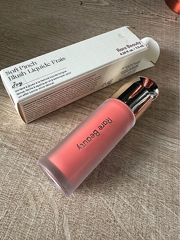 Beden Renk RARE BEAUTY Soft Pinch Likit Allık JOY - 7.5 ml