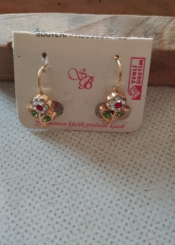 Diğer Vintage Mini Boncuklu Altın Renkli Küpe