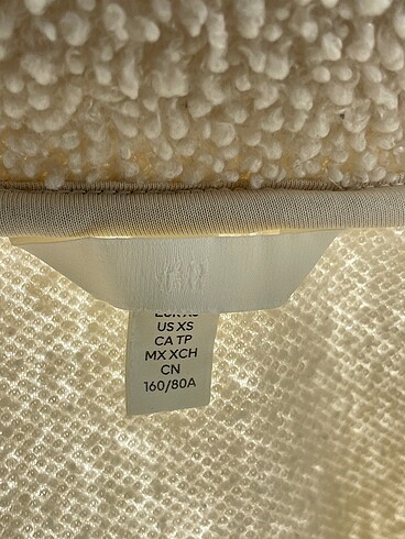 xs Beden çeşitli Renk H&M Ceket %70 İndirimli.