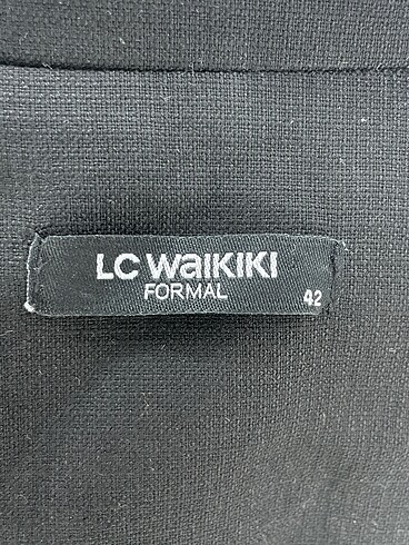 42 Beden siyah Renk LC Waikiki Yelek %70 İndirimli.