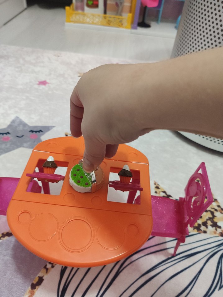 Renkli Pembe Barbie Oyun Masası ve Sandalyeleri - Görsel 4