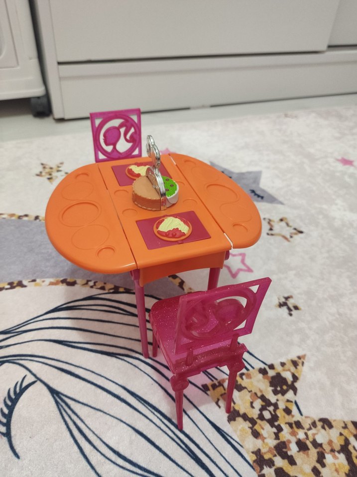 Renkli Pembe Barbie Oyun Masası ve Sandalyeleri - Görsel 5