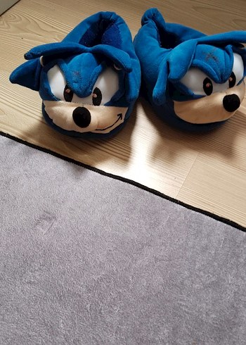 Erkek Çocuk Renkli Peluş Pop Kültür Terlik