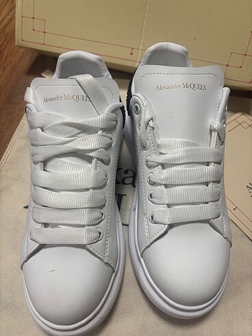 38 Beden beyaz Renk Alexander McQueen